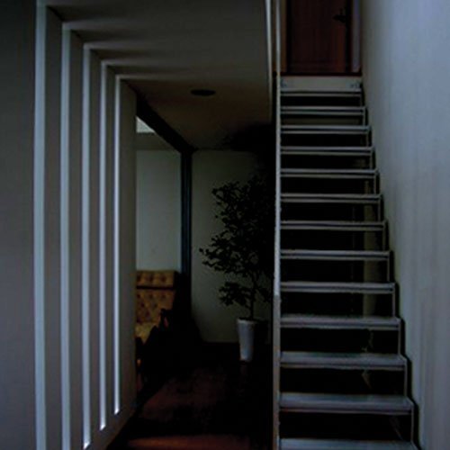Hannochs_LED_Bulb_Motion-Sensor_Stairs_Main-Click-01